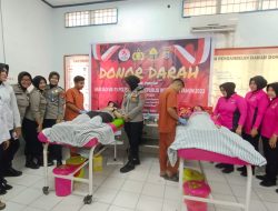 Sambut Hari Jadi Ke-75, Polwan Polres Baubau Gelar Donor Darah