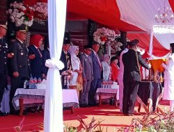 Wali Kota Baubau Pimpin Upacara Pengibaran Bendera Hari Kemerdekaan Ke-78 Republik Indonesia
