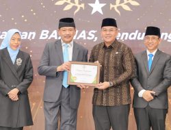 Wamen ATR/BPN Terima Penghargaan Baznas Award 2025