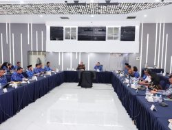 Kebut Penyelesaian Berkas Layanan Pertanahan Akhir Tahun, Menteri Nusron Instruksikan Jajaran Masuk di Akhir Pekan