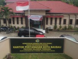 Kantah Baubau Serahkan Sertifikat Wakaf untuk KUA